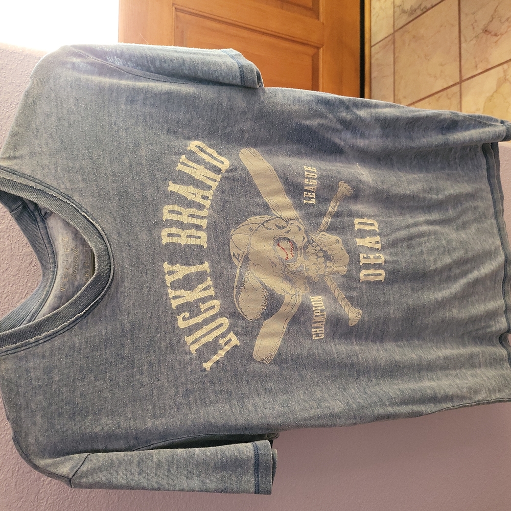 Lucky Brand tshirt.